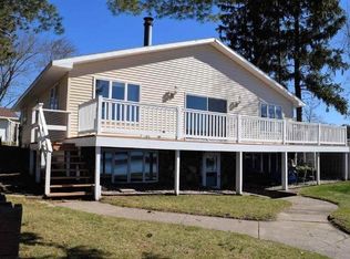 1300 E Hiawatha Dr, Wisconsin Dells, WI 53965