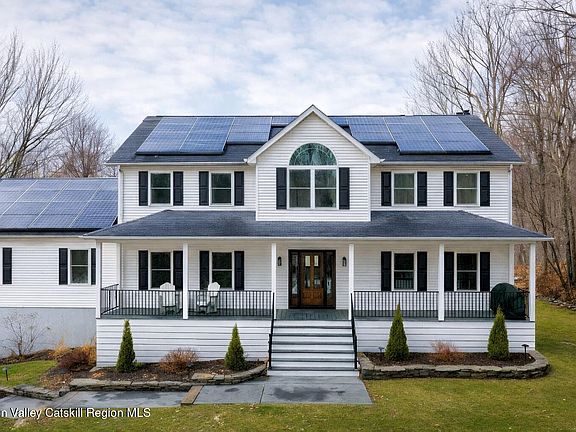 2nd image of 309 Quannacut Road