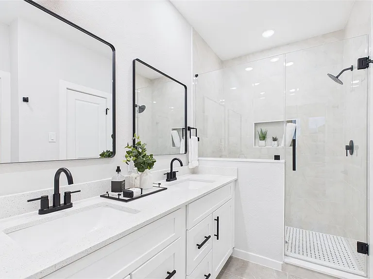 5032 Creekmont Dr — Photo 32