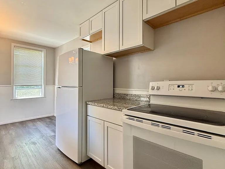 4711 Behrwald Ave #UP — Photo 3