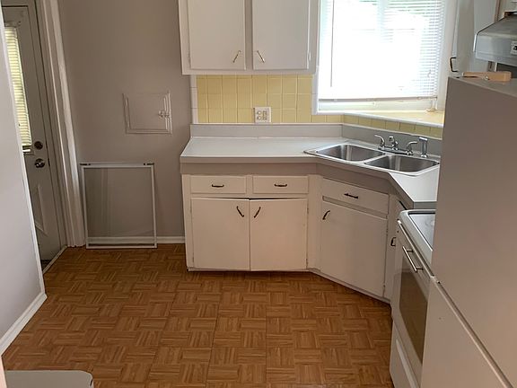 2nd image of 23425 Riverpark Ave