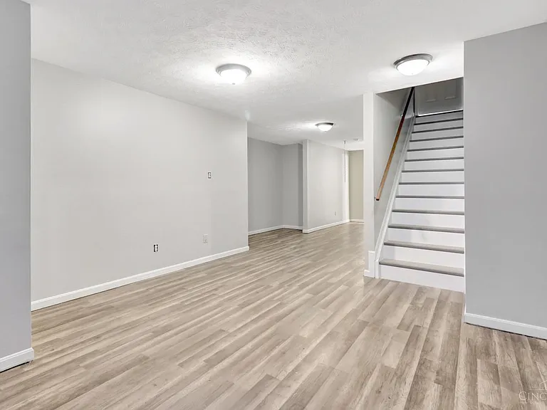 6817 Raven Ct — Photo 11