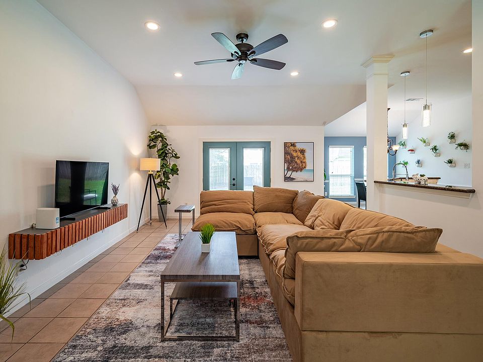 1st image of 3606 Paigewood Dr