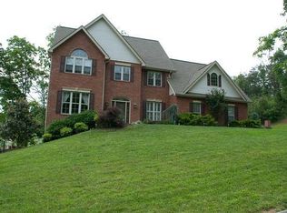 1081 Shadow Wood Ln, Morristown, TN 37814
