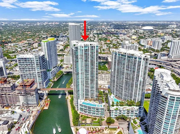 92 SW 3rd St, Miami, FL