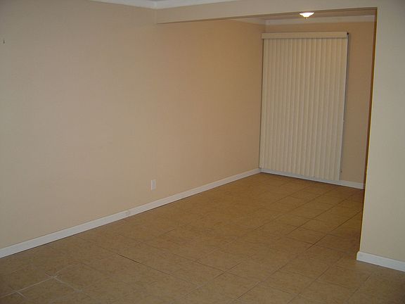 Dining Area (tile floor)