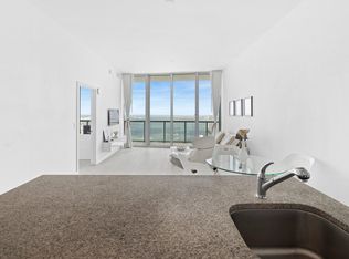 888 Biscayne Blvd APT 5002, Miami, FL 33132