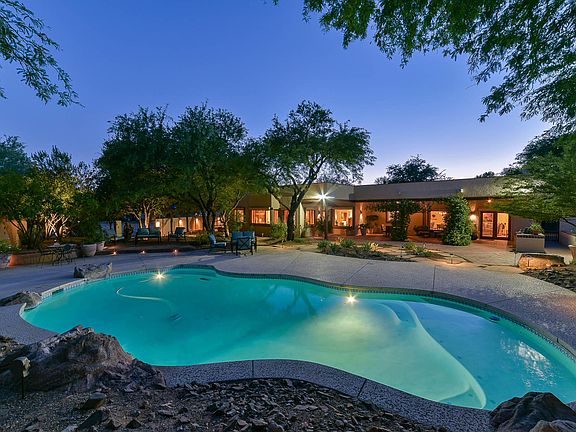 4th image of 3250 N Riverbend Cir E #29