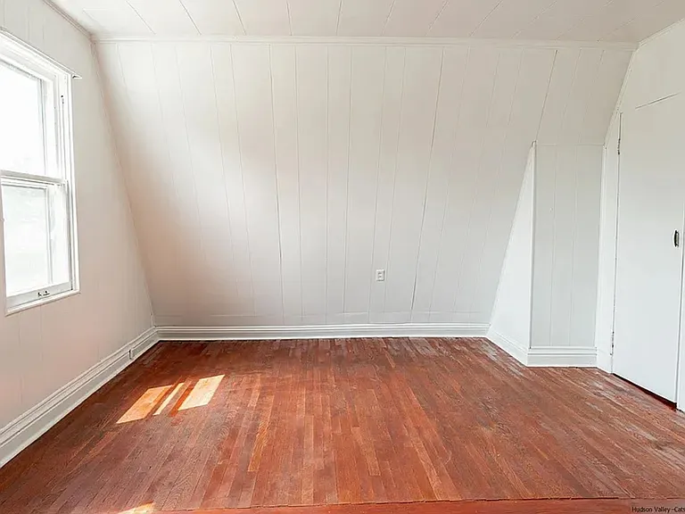 82 Prospect St — Photo 18