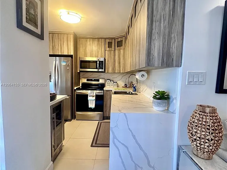 9225 Collins Ave #1407 — Photo 15
