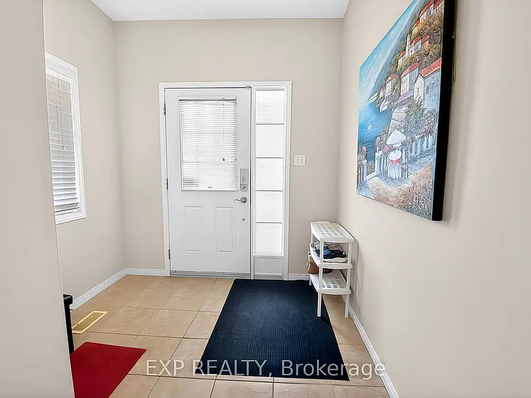 600 Winterberry Ave — Photo 2