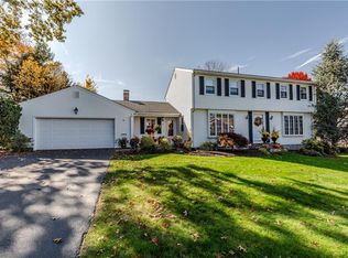 46 Larkspur Dr, Cranston, RI 02920