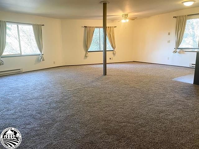 1st image of 21529 Crestview Dr