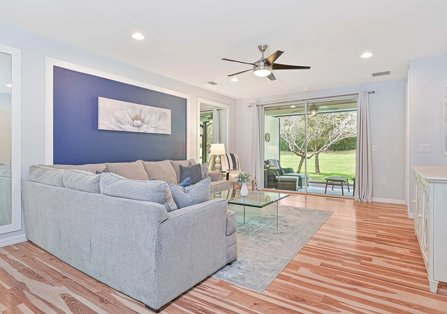 Now Available - Villa In Naples Reserve!! — Photo 3
