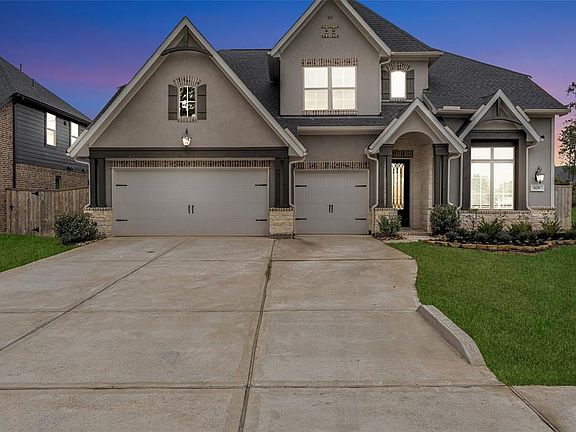 2nd image of 806 Walnut Park Lane