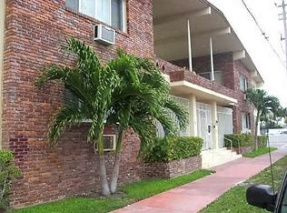 315 69th St, Miami Beach, FL 33141