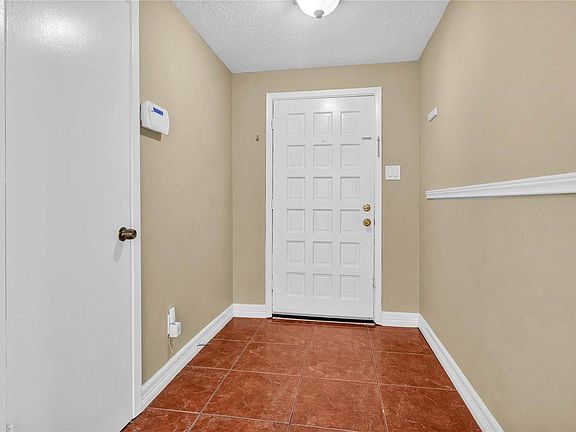 2nd image of 13818 Towne Way Dr