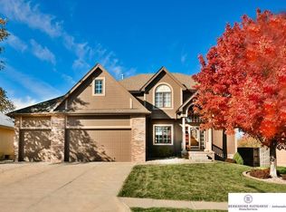 12102 S 51st St, Papillion, NE 68133