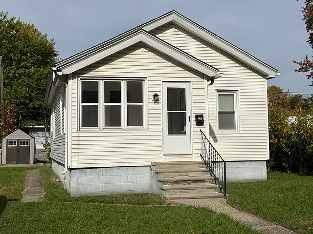 90 W Granet Ave