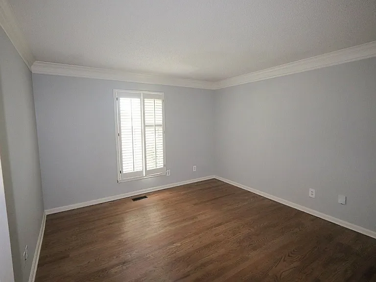 8231 Lake Terrace Dr — Photo 15