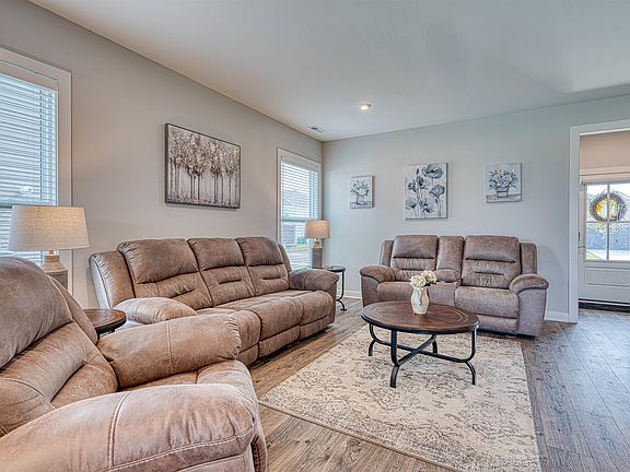 5th image of 3127 Dowgate Dr