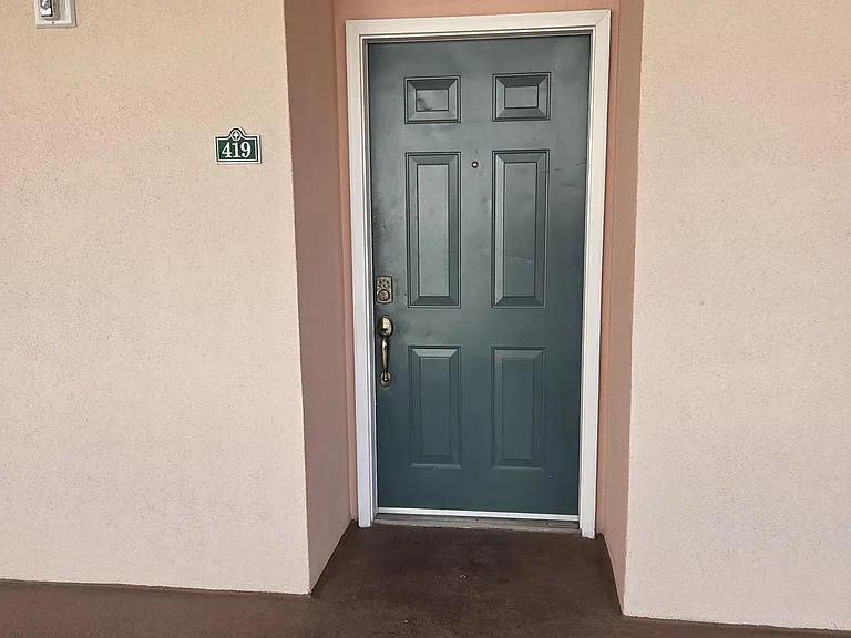 201 SE 2nd Ave #419 — Photo 4