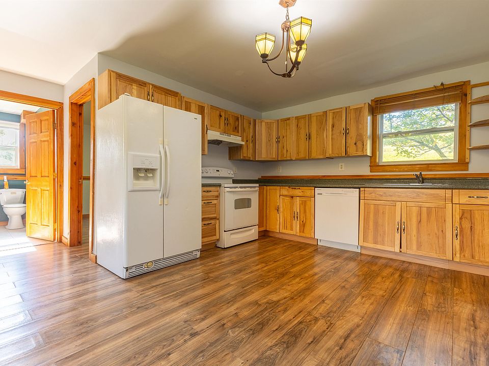 1st image of 264 Chestnut St #2