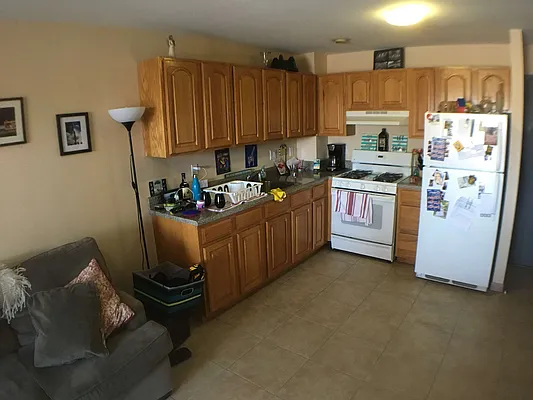 Rented by Sterling Realty Solution Inc | media 6