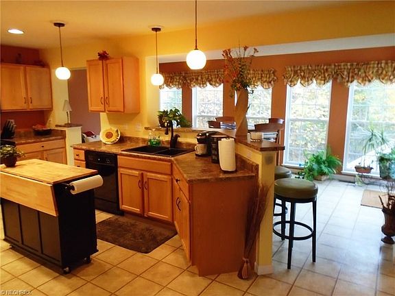 4th image of 10105 Westridge Ln