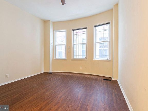 2nd image of 5035 Hazel Ave Unit 1F