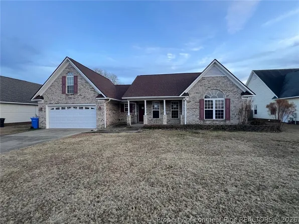8241 English Saddle Dr, Fayetteville, NC 28314