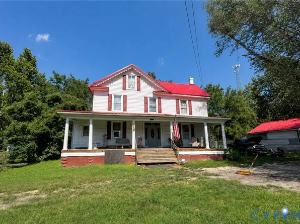 739 General Puller Hwy, Saluda, VA 23149