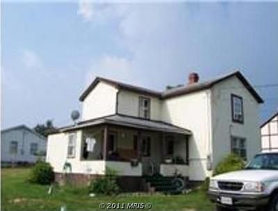 2nd image of 101 Short Ave