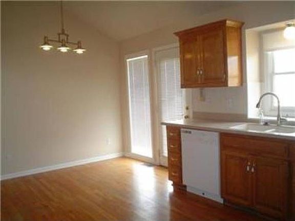 Kitchen w/New Fixtures