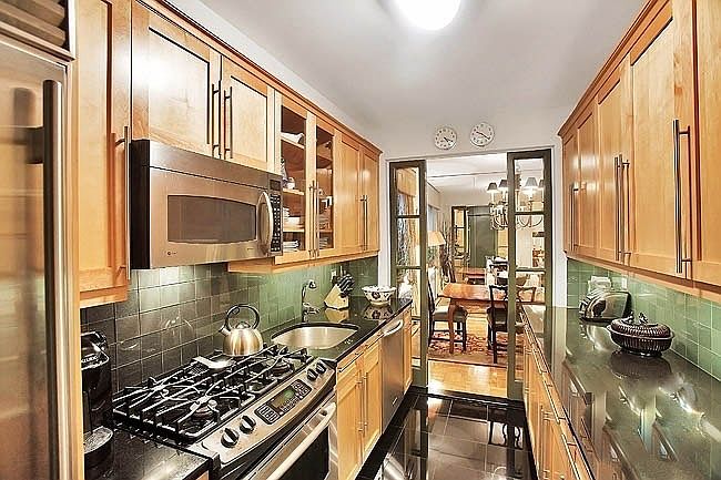 1st image of 415 E 52nd St APT 2BB