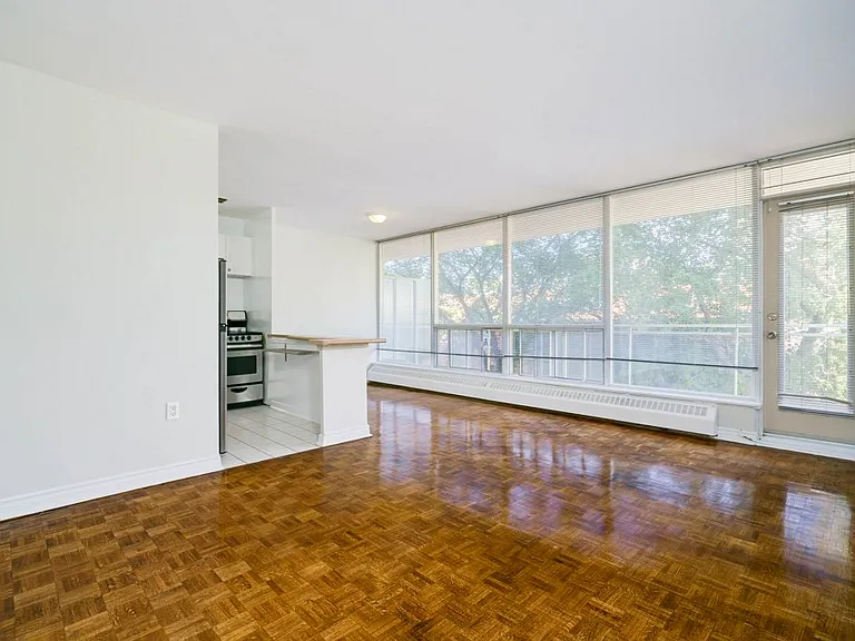 160 Balmoral Ave #1 — Photo 1