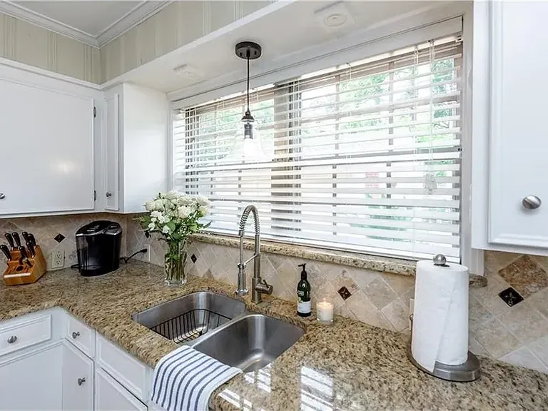428 Monrovia St — Photo 20