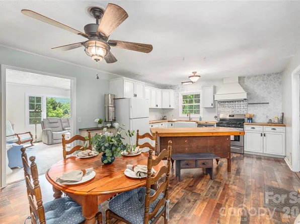 31 Granite Ln, Waynesville, NC 28786