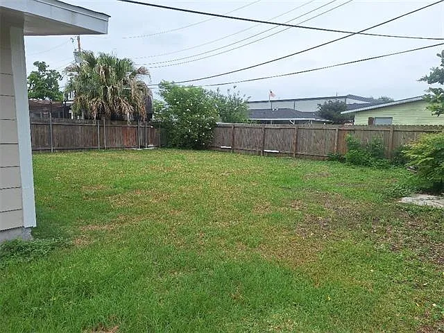 349 Cherry Blossom Ln — Photo 9
