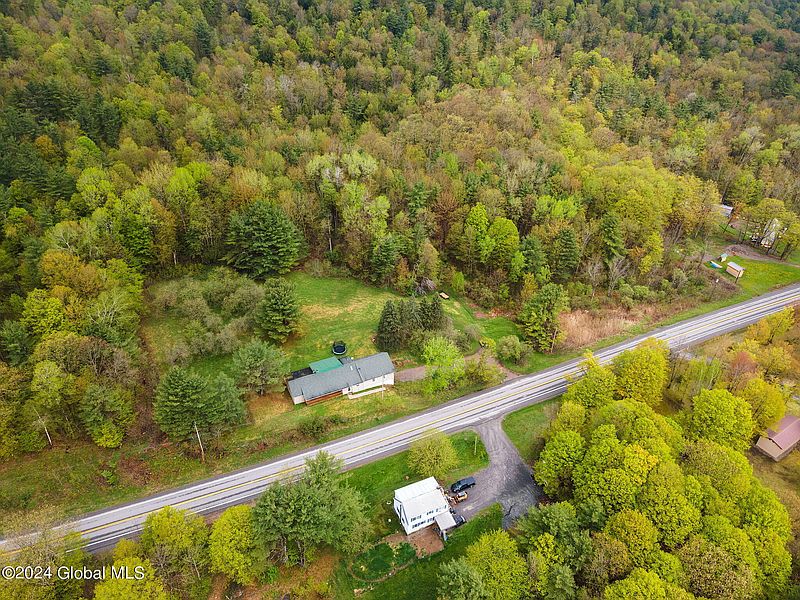 3rd image of 5066 State Highway 29
