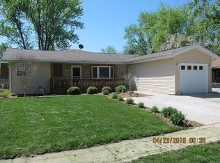 508 E Jackson St, Riverton, IL 62561