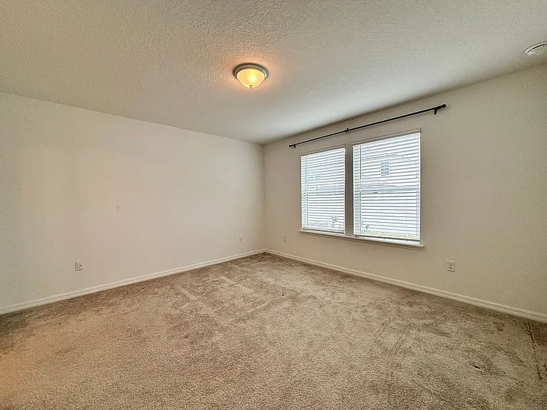 5597 Bullseye Cir — Photo 24