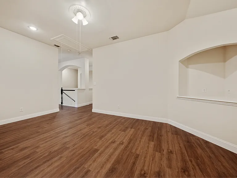 6305 Hilltop Dr — Photo 17