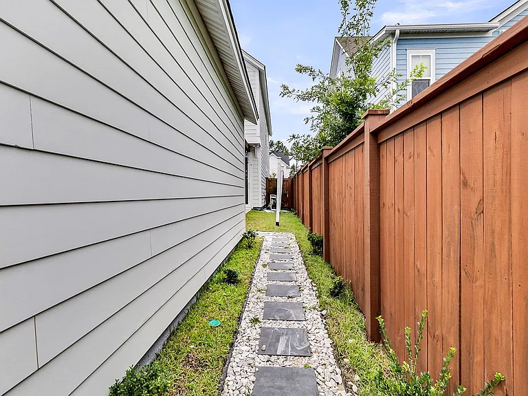 396 Ripple Park Dr — Photo 46