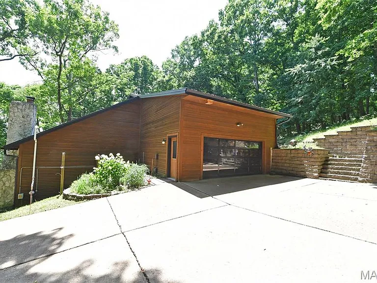 903 Strecker Rd — Photo 47