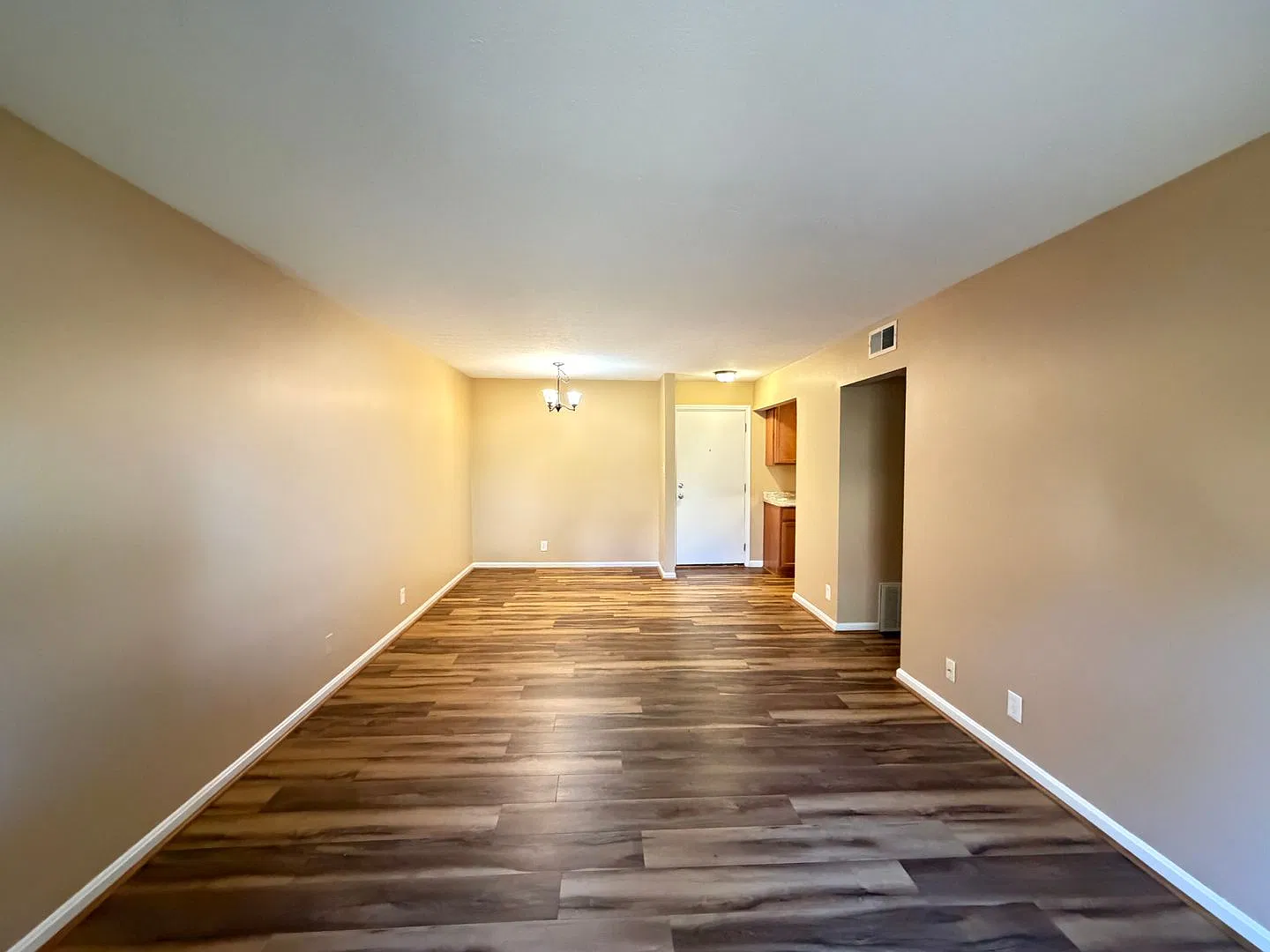 Highlands 2 bedroom apartment walking distance to Bardstown Road. — Photo 3