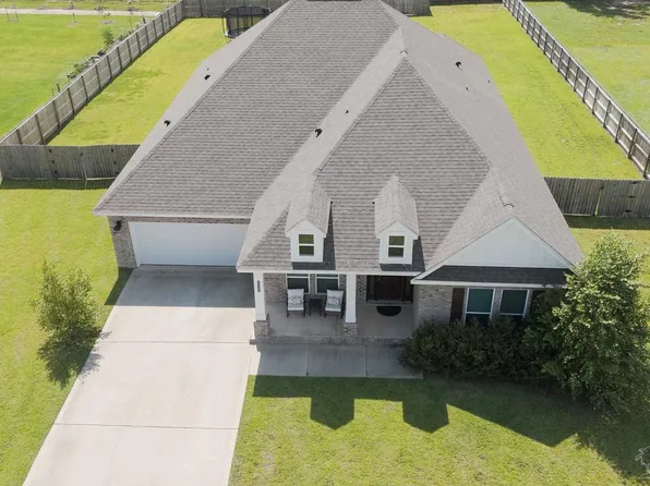 6549 Captiva Dr, Milton, FL 32570