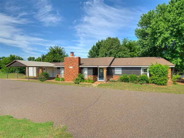 2031 Kens Cir, Crescent, OK 73028