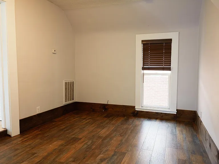 1412 Monroe St NE — Photo 6
