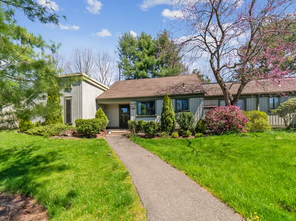 632 Heritage Village #A, Southbury, CT 06488